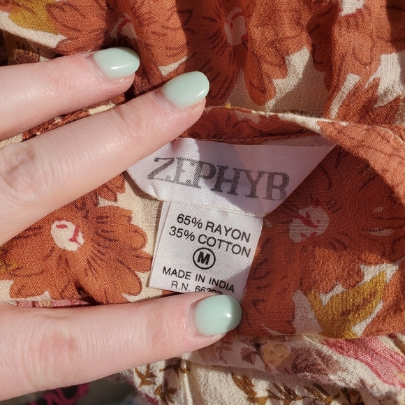 Zephyr Floral Fall Autumn Tiered Sleeveless Floral Top Women's Size Medium - Picture 3 of 10